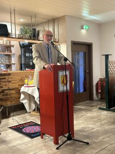 9fd6f0f9 8bf7 4f3e 860c d88634c61d47 225x300